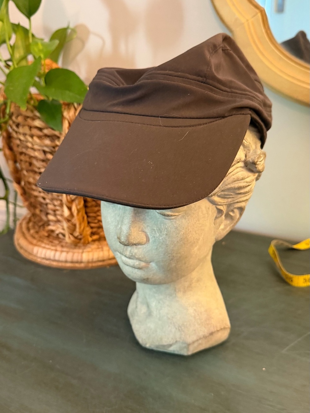Lululemon Black Fast and Free run hat with reflective logo adjustable strap OS